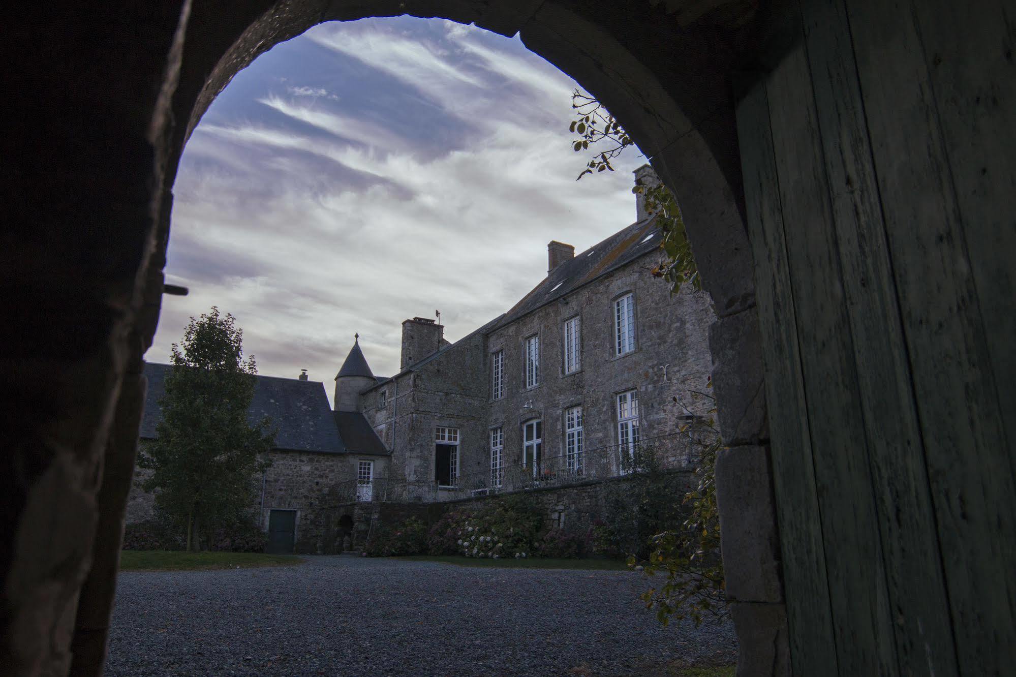 Le Chateau De Claids Saint-Patrice-de-Claids Esterno foto